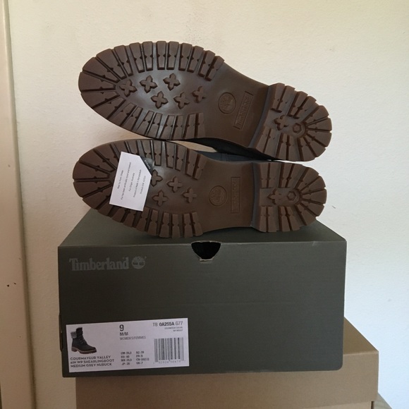 😍Timberland Courmayeur Valley 6” Waterproof Boots - Picture 4 of 12